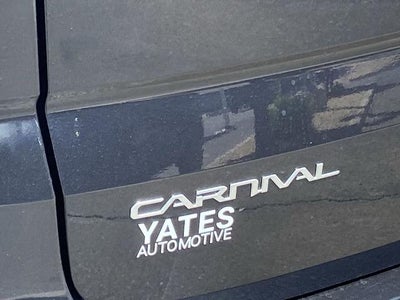 2023 Kia Carnival LX