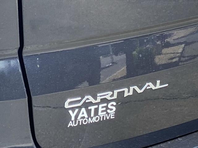 2023 Kia Carnival LX
