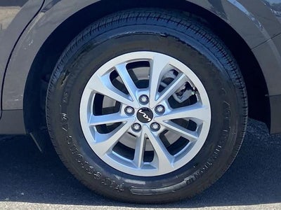 2023 Kia Carnival LX