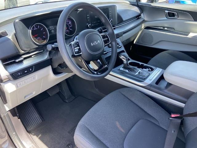 2023 Kia Carnival LX