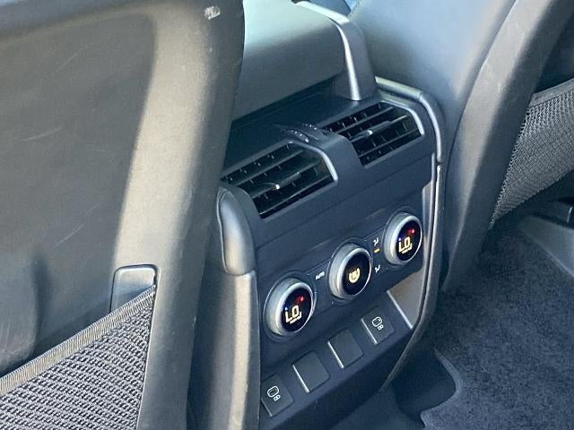 2023 Land Rover Defender V8