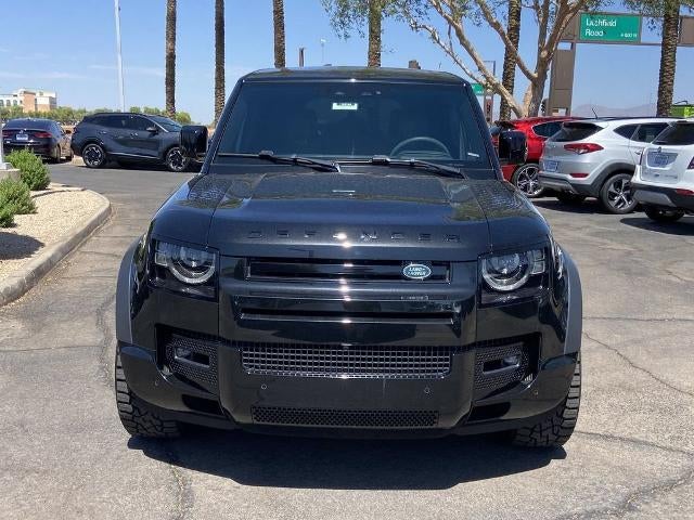 2023 Land Rover Defender V8