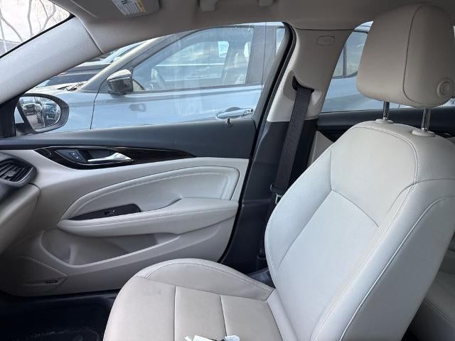 2018 Buick Regal Sportback Essence