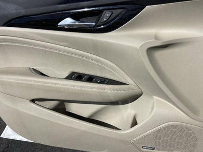 2018 Buick Regal Sportback Essence