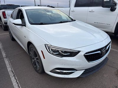 2018 Buick Regal Sportback Essence
