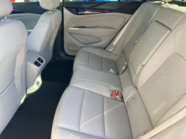 2018 Buick Regal Sportback Essence