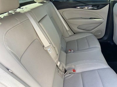 2018 Buick Regal Sportback Essence