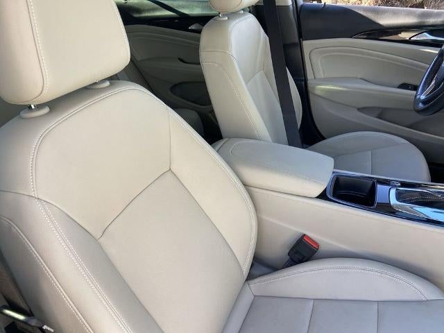 2018 Buick Regal Sportback Essence