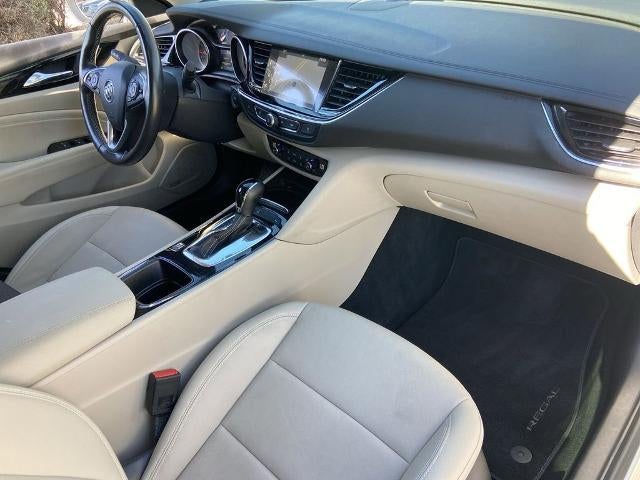 2018 Buick Regal Sportback Essence