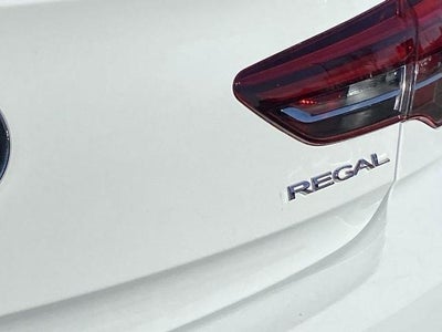 2018 Buick Regal Sportback Essence