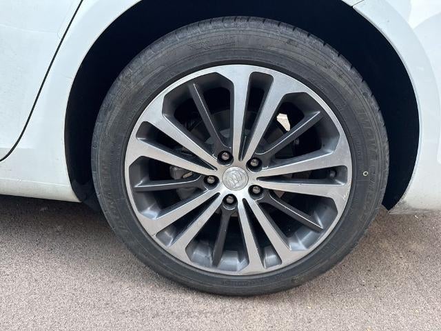 2018 Buick Regal Sportback Essence