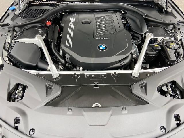 2023 BMW 8 Series 840i