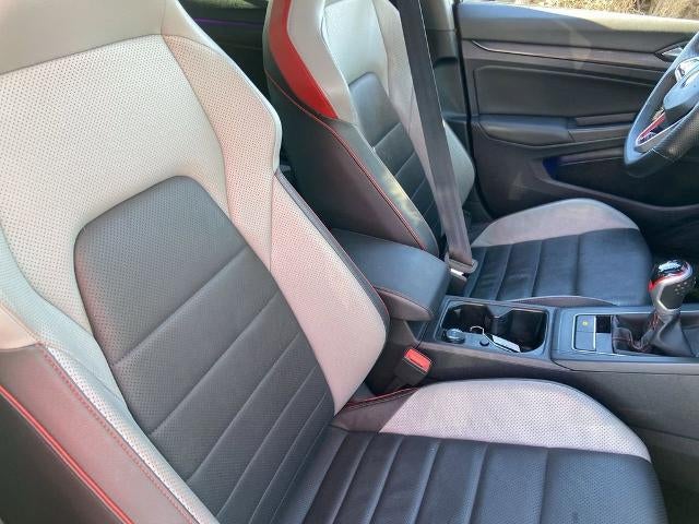 2022 Volkswagen Golf GTI Autobahn