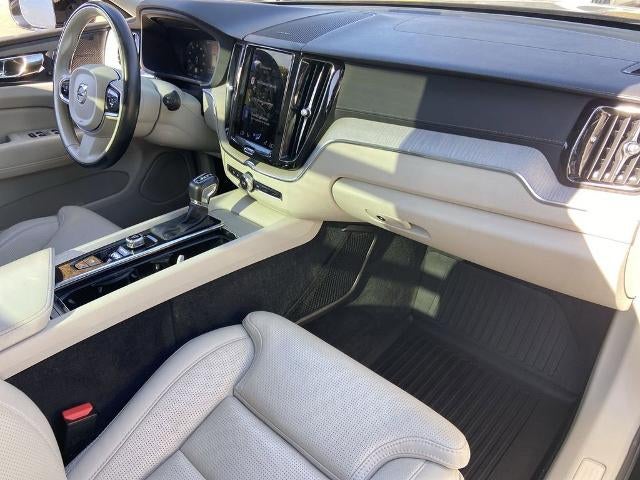 2021 Volvo XC60 T5 Inscription