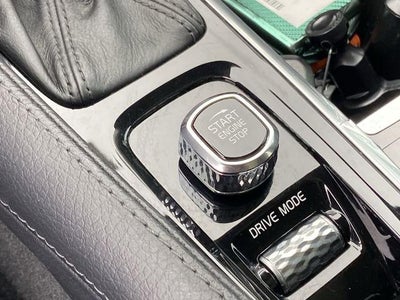 2019 Volvo XC90 T6 Momentum