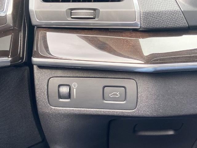 2019 Volvo XC90 T6 Momentum