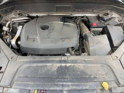 2019 Volvo XC90 T6 Momentum