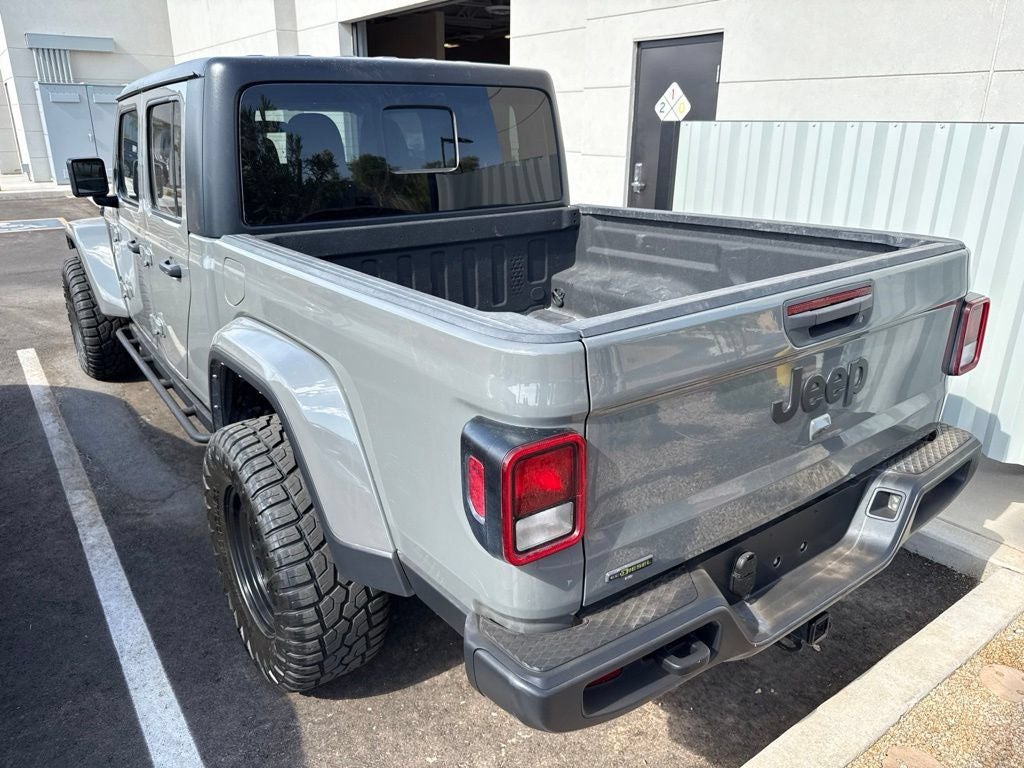 2022 Jeep Gladiator Sport