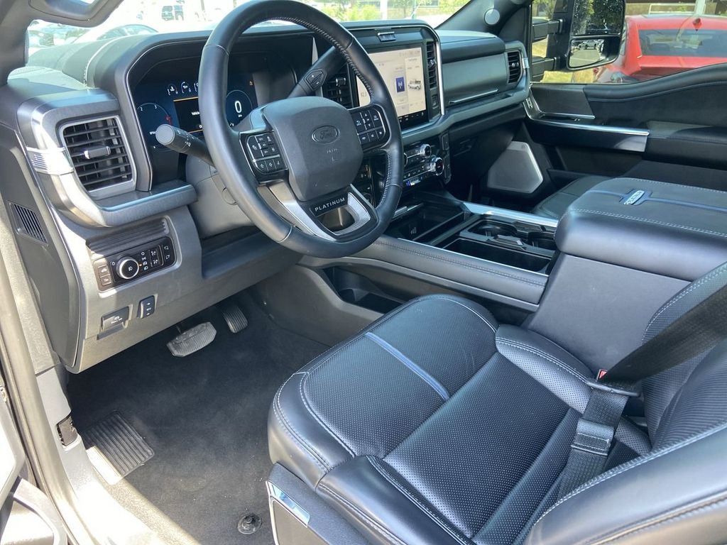 2025 Ford F-350SD Platinum
