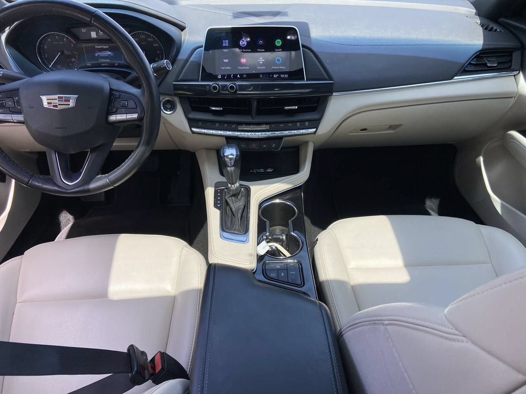 2023 Cadillac CT4 Luxury