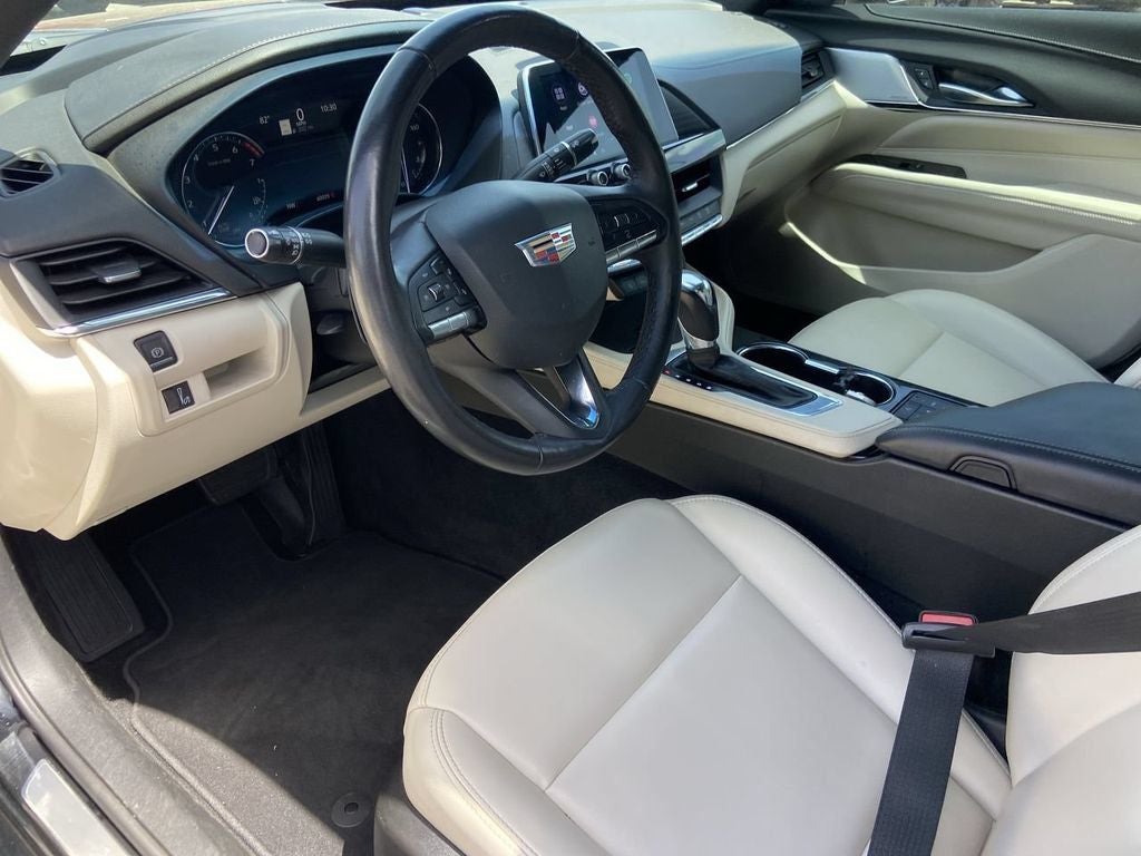 2023 Cadillac CT4 Luxury