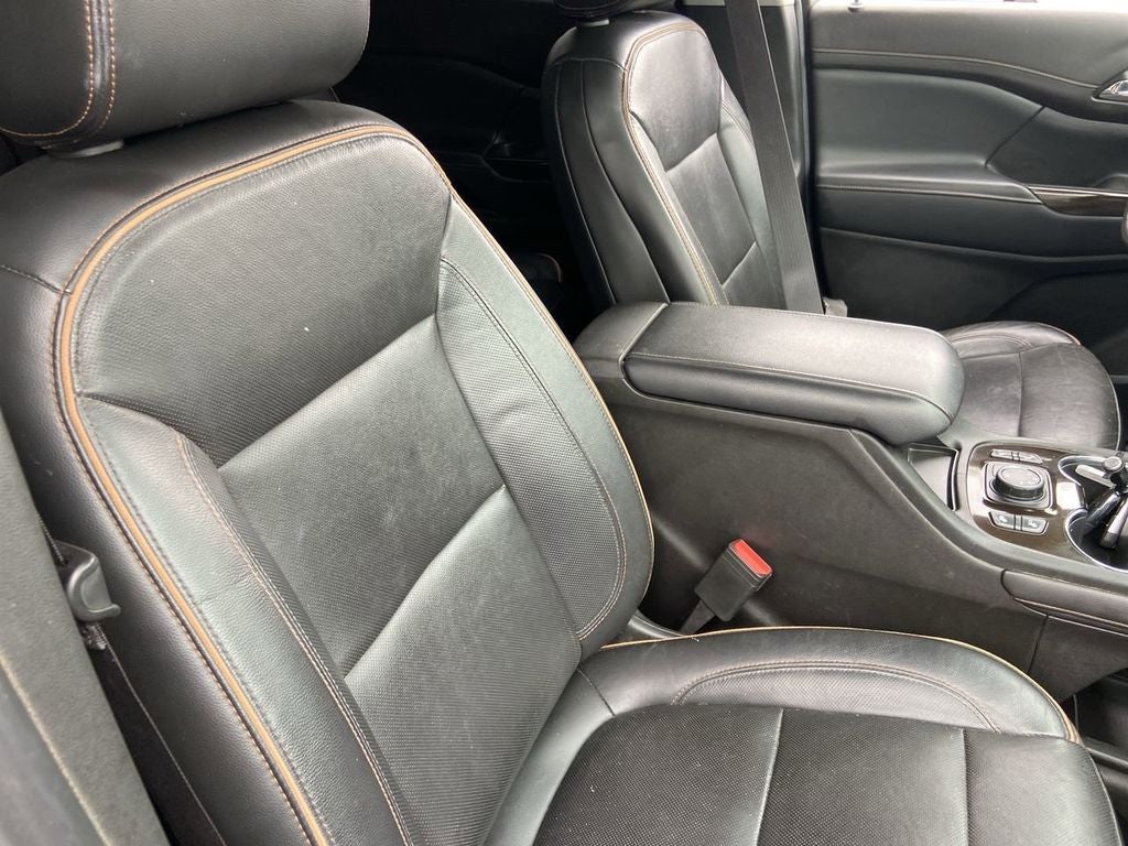 2020 GMC Acadia AT4