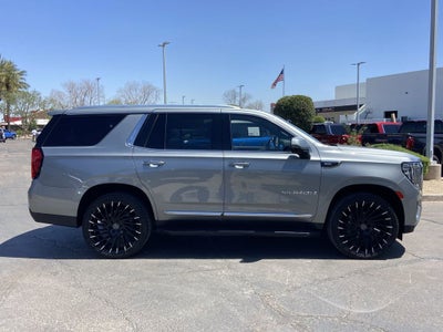 2023 GMC Yukon SLT