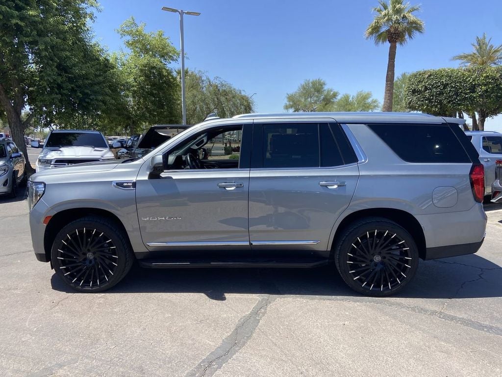 2023 GMC Yukon SLT