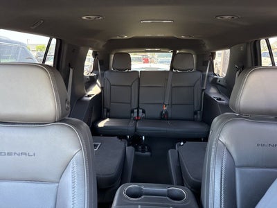 2025 GMC Yukon Denali