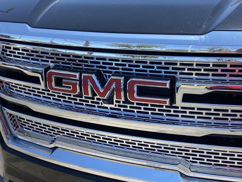 2022 GMC Yukon XL SLT