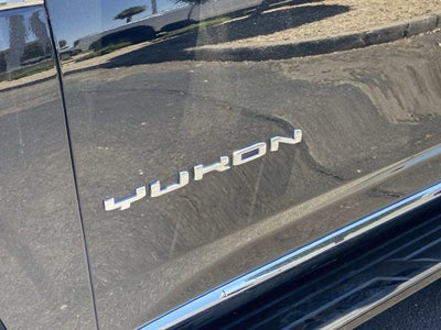 2022 GMC Yukon XL SLT