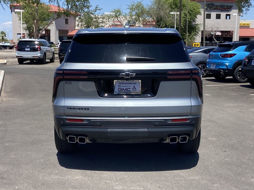 2024 Chevrolet Traverse LS