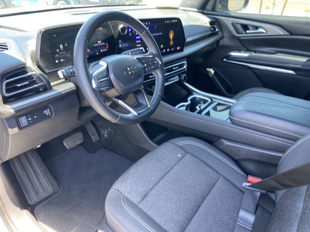 2024 Chevrolet Traverse LS