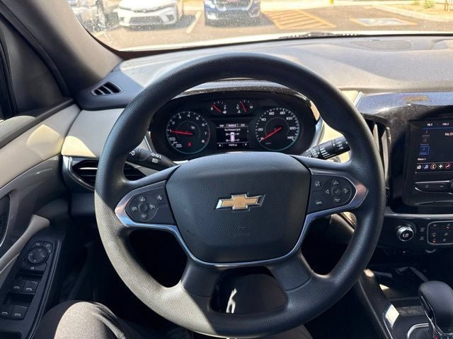 2022 Chevrolet Traverse LS