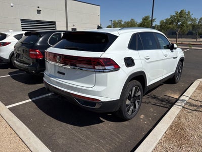 2025 Volkswagen Atlas Cross Sport 2.0T SE w/Technology