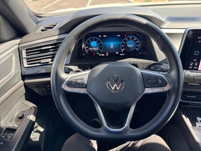 2025 Volkswagen Atlas Cross Sport 2.0T SE w/Technology