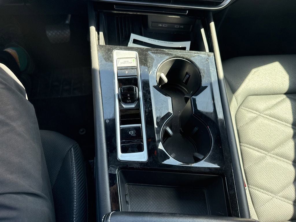 2025 Volkswagen Atlas Cross Sport 2.0T SE w/Technology