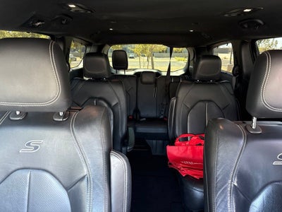 2018 Chrysler Pacifica Touring L Plus