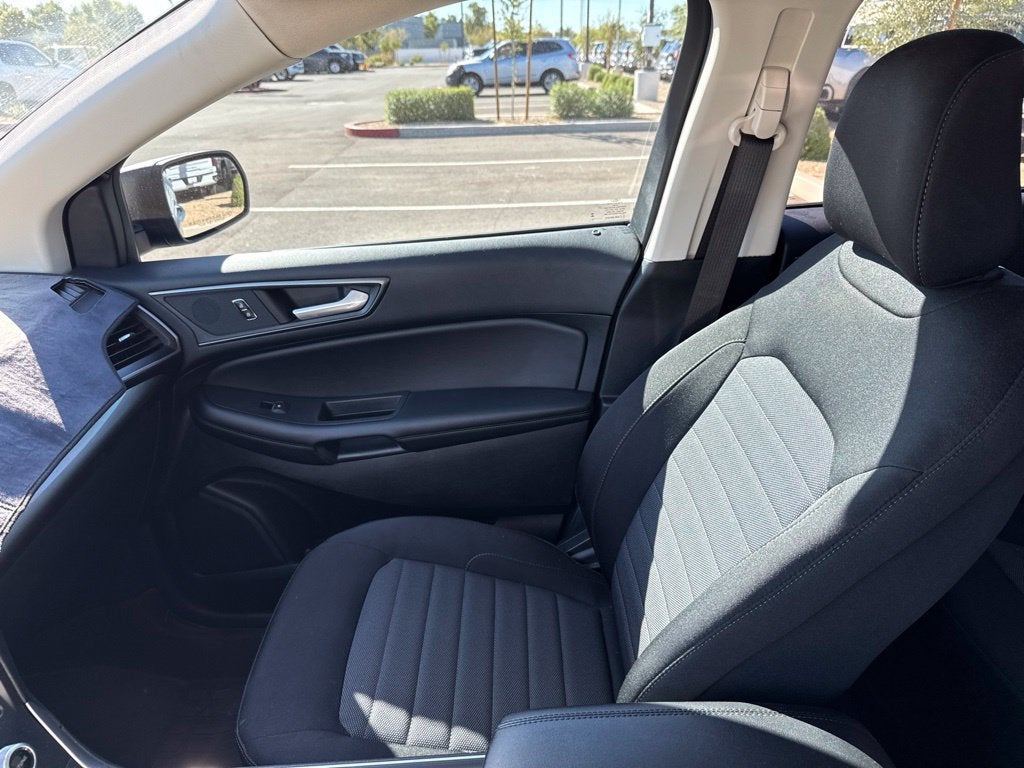 2023 Ford Edge SE