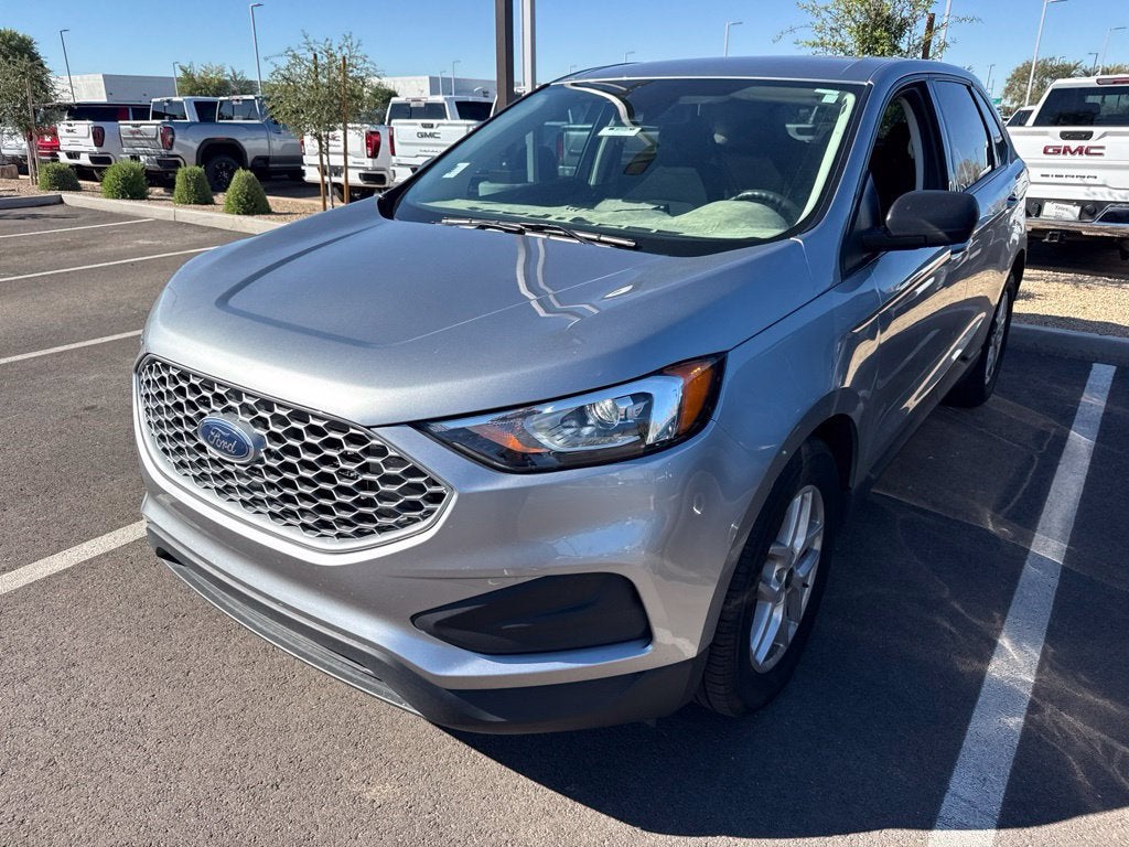 2023 Ford Edge SE