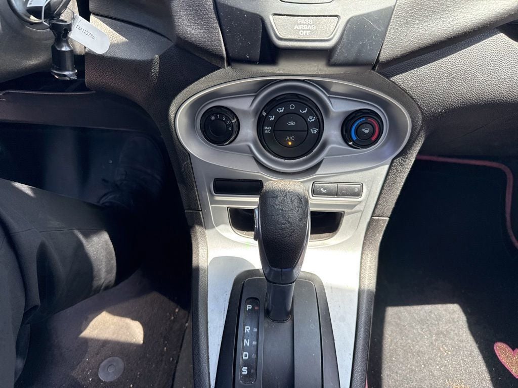 2015 Ford Fiesta SE