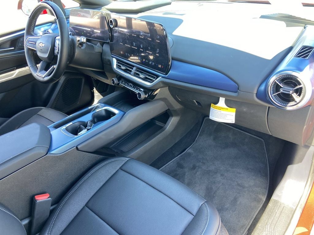 2025 Chevrolet Equinox EV LT 2