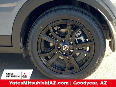 2021 Nissan Kicks SR