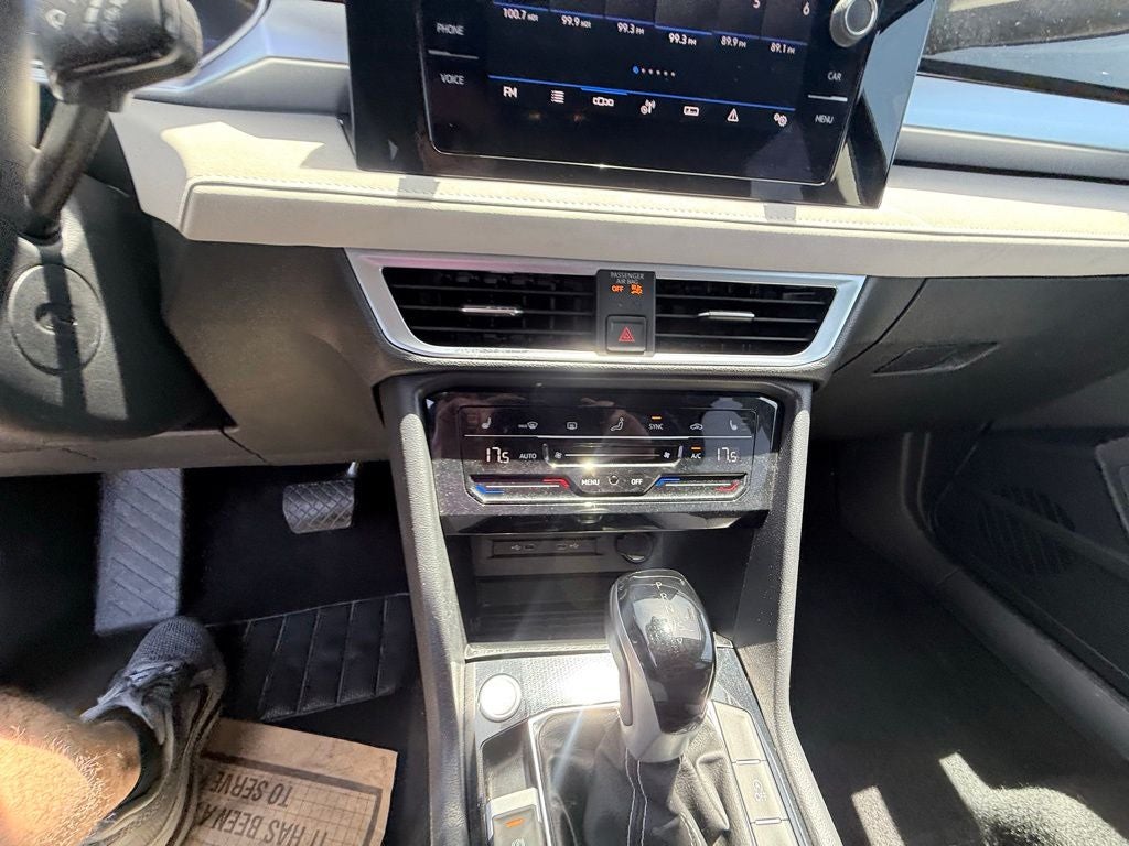 2025 Volkswagen Taos 1.5T SE