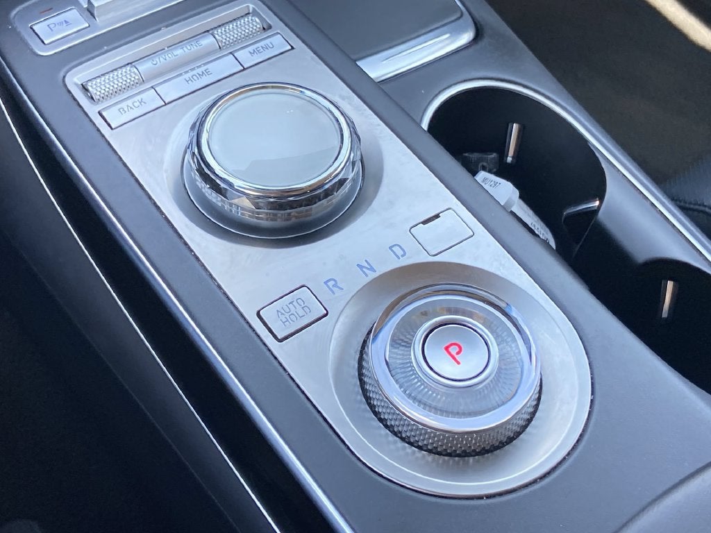 2025 Genesis GV70 2.5T