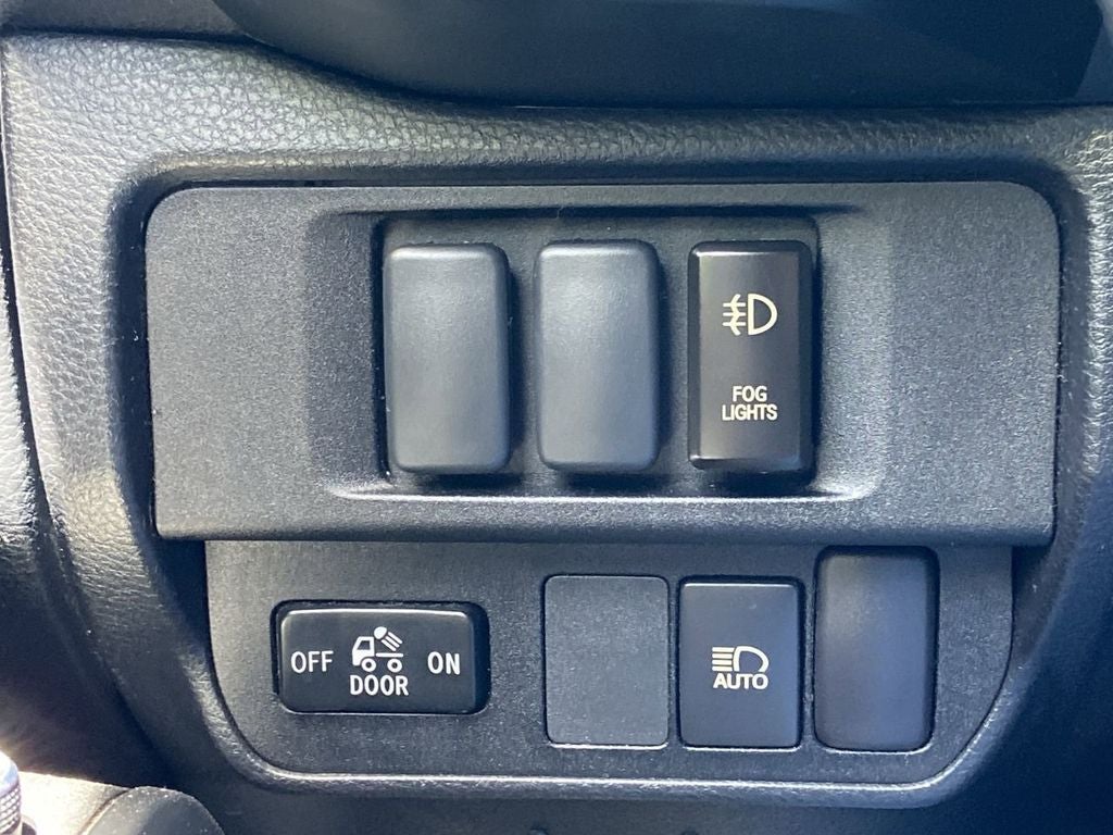 2018 Toyota Tacoma SR V6