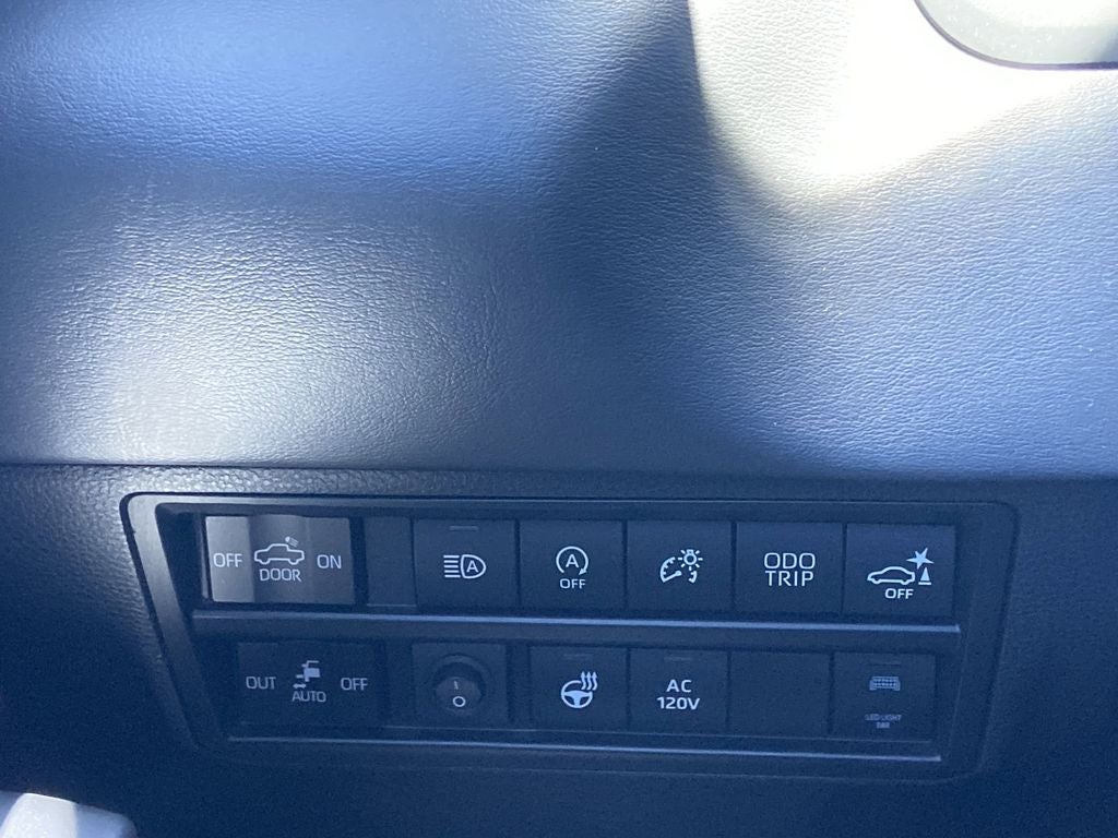 2022 Toyota Tundra Platinum