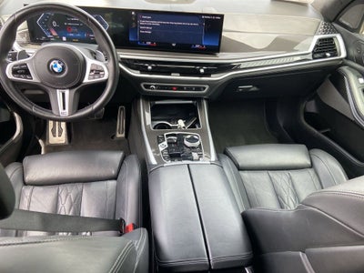 2023 BMW X7 M60i