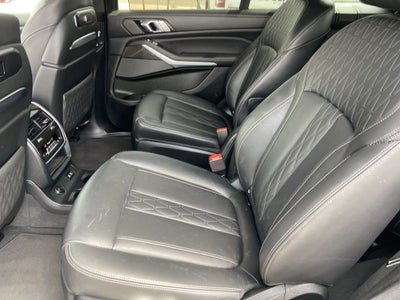2023 BMW X7 M60i