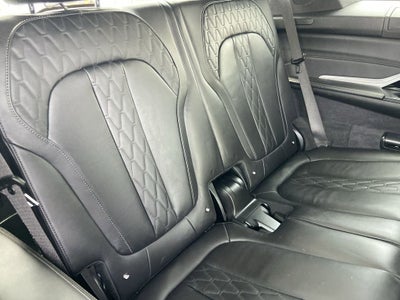 2023 BMW X7 M60i